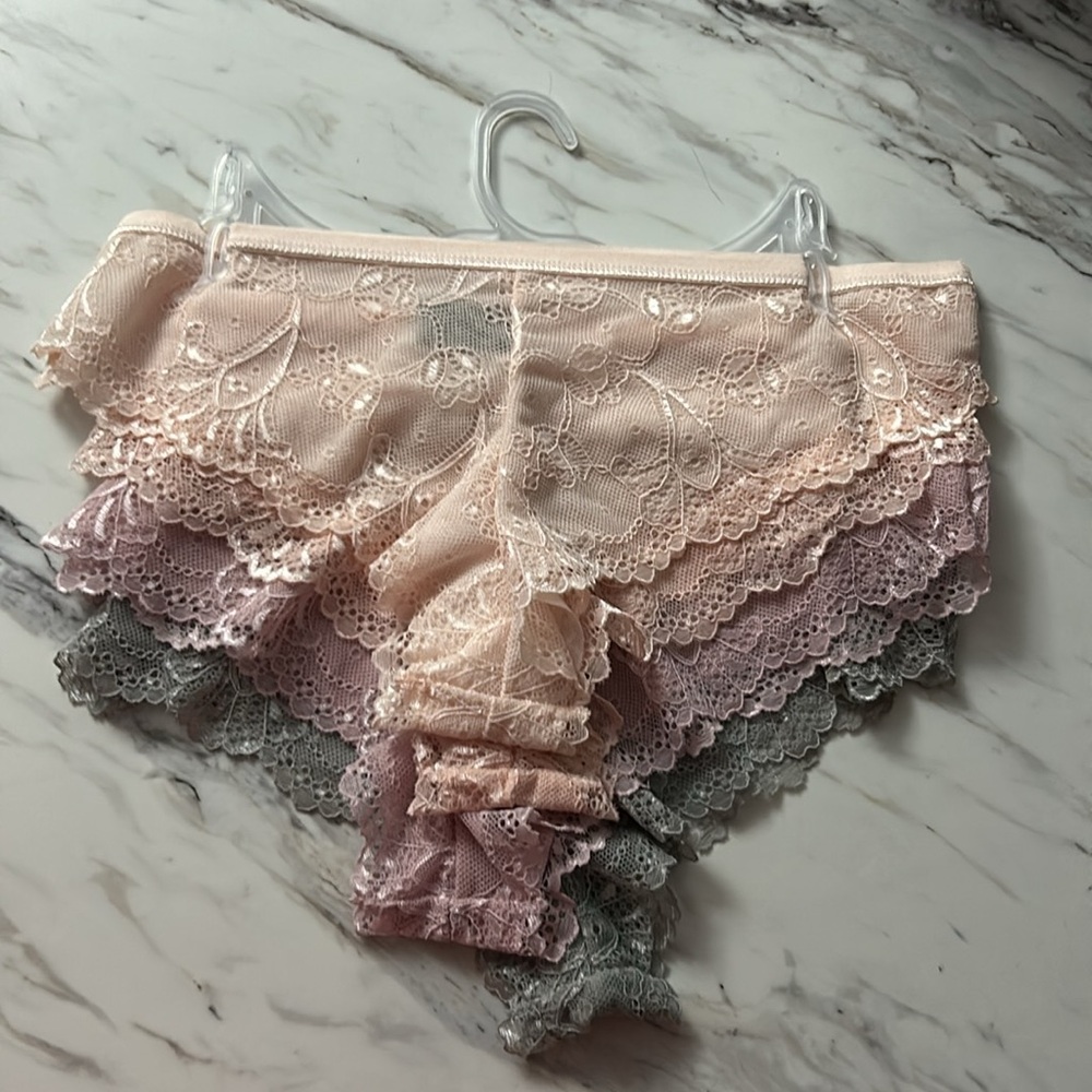 Rene Rolfe Lingerie - Picture 2 of 3